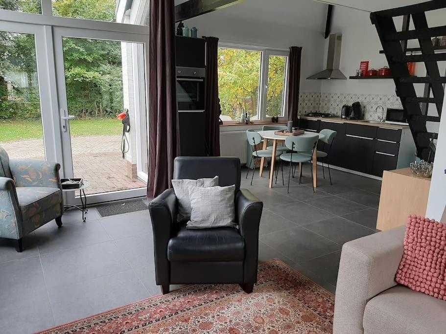 Vrijstaande Recreatievilla Met Ruime Omheinde Tuin Posterholt Экстерьер фото